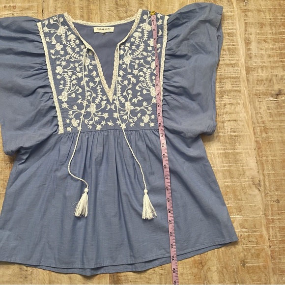 SUGAR + Lipz Embroidered Peasant Style Top - Picture 3 of 9